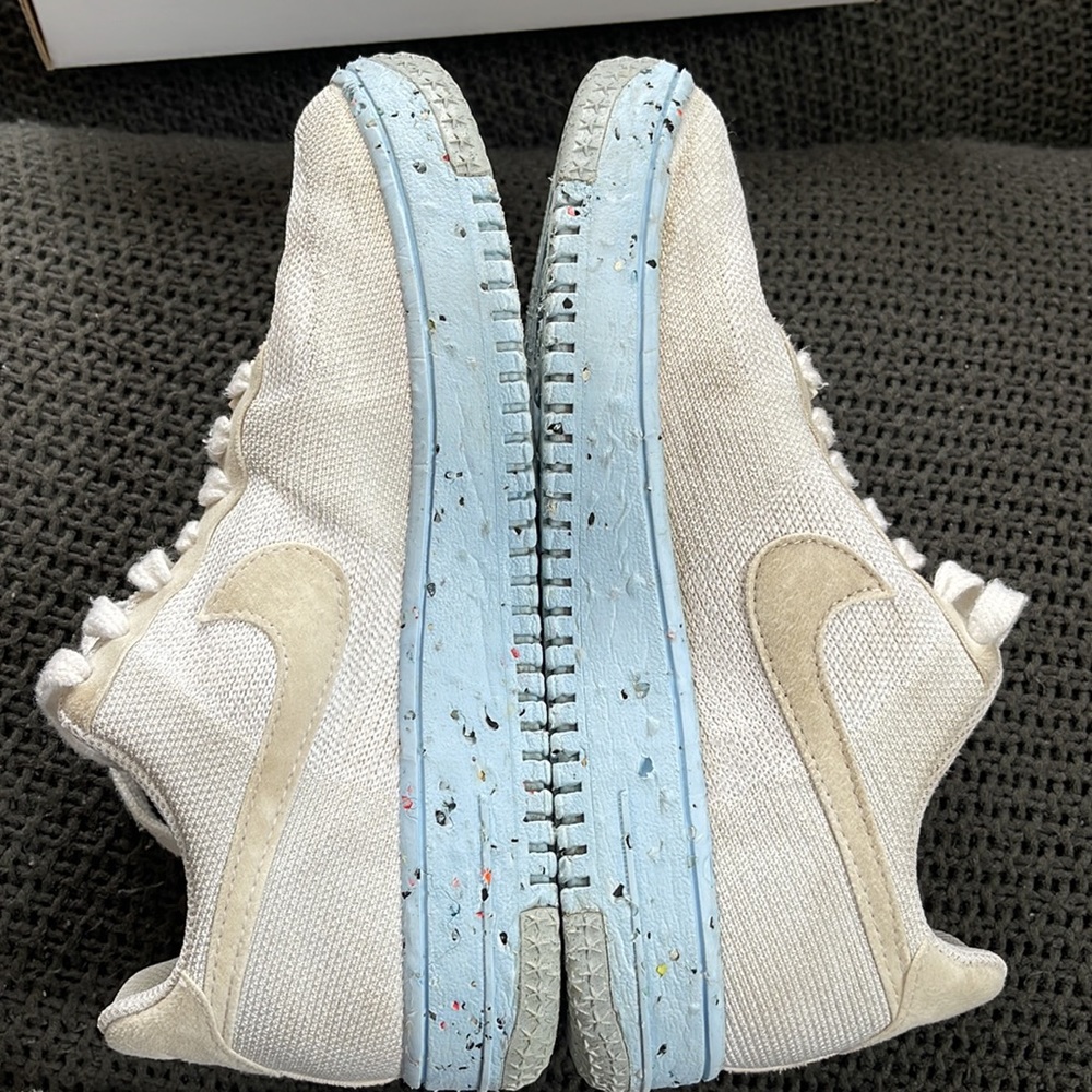 Nike women’s - Picture 1 of 10